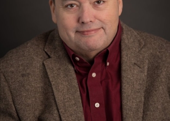 NorthEast Radio Watch 11/26/2018: Remembering Sean Hall