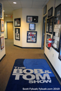 Bob & Tom lobby